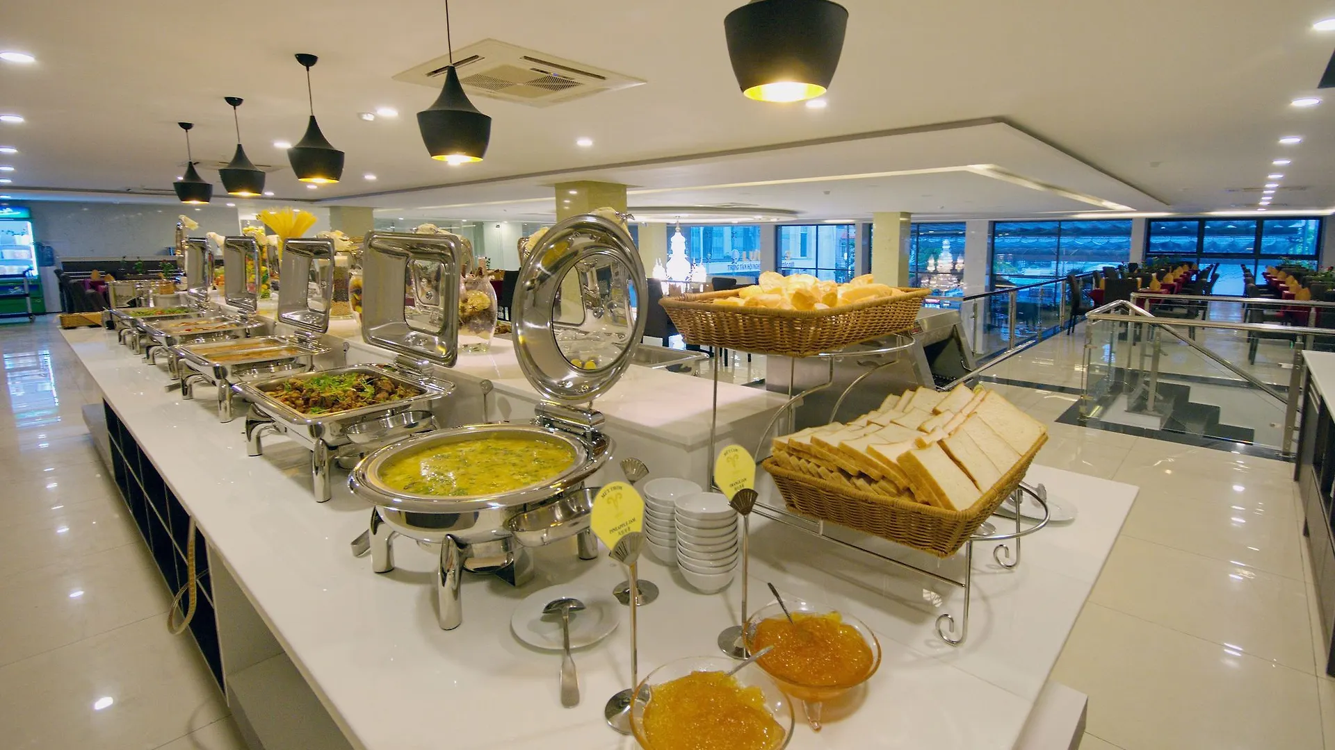 Aries Hotel Nha Trang 3*,